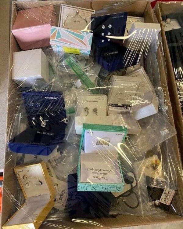 Jewelry Pallets - Image 4