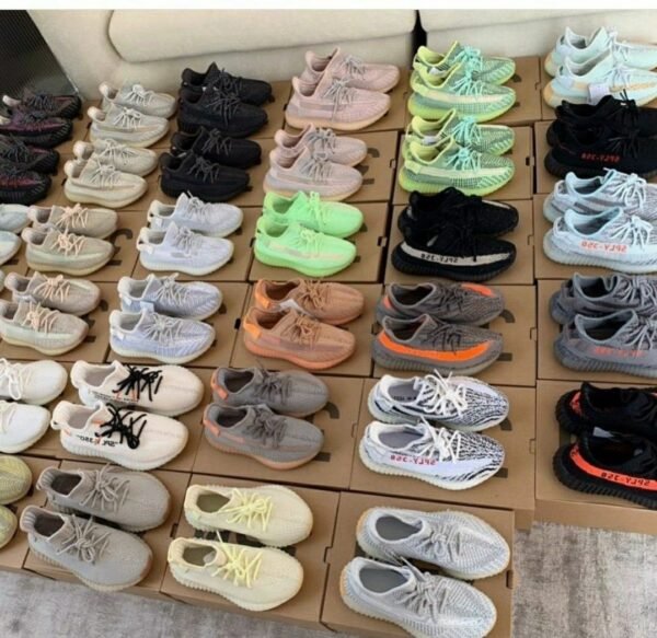 Yeezy Sneakers Pallets - Image 8