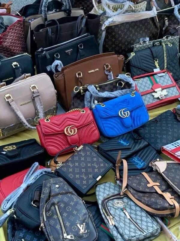 Woman bags & purse pallets - Image 4